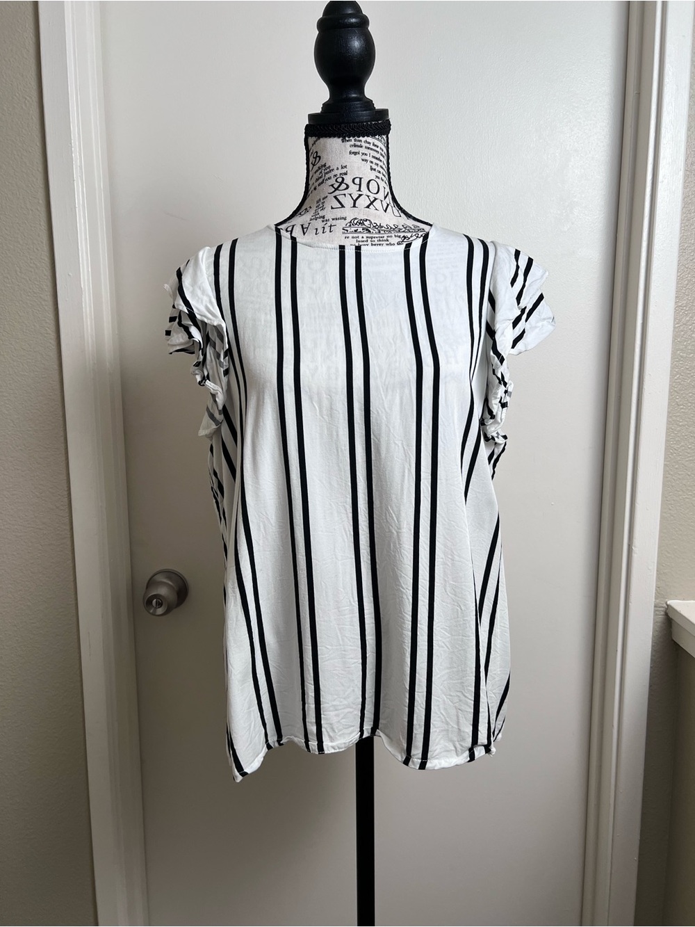 A New Day Black White Striped Ruffle Sleeve Blouse Size L
